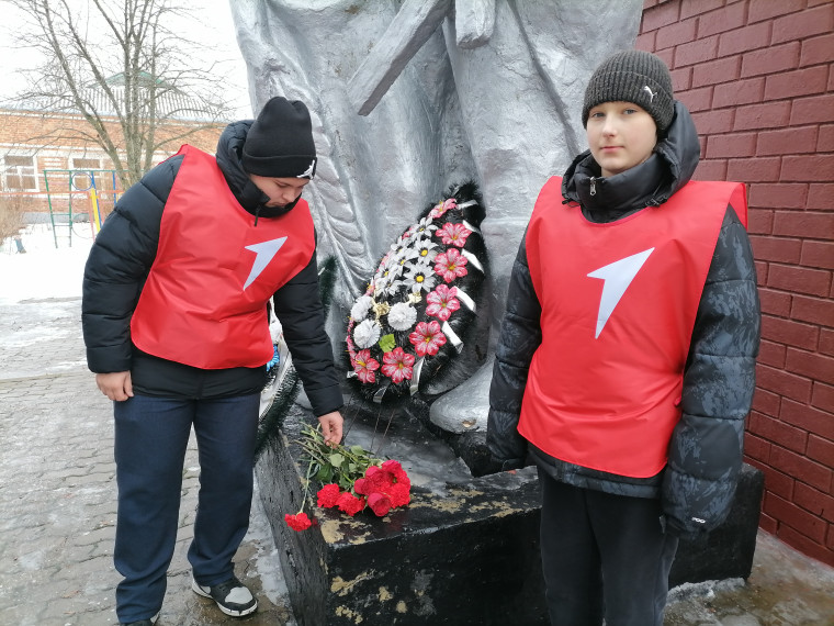 Митинг, посвященный 81 годовщине освобождения Губкинского района от немецко-фашистских захватчиков..